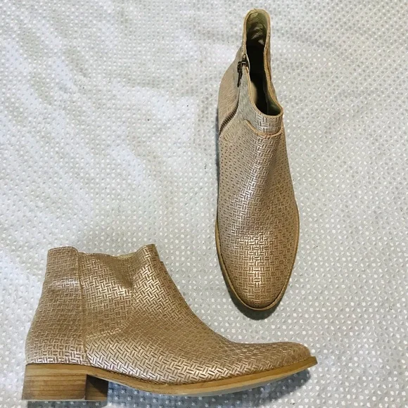 Sundance boots - Picture 3 of 9